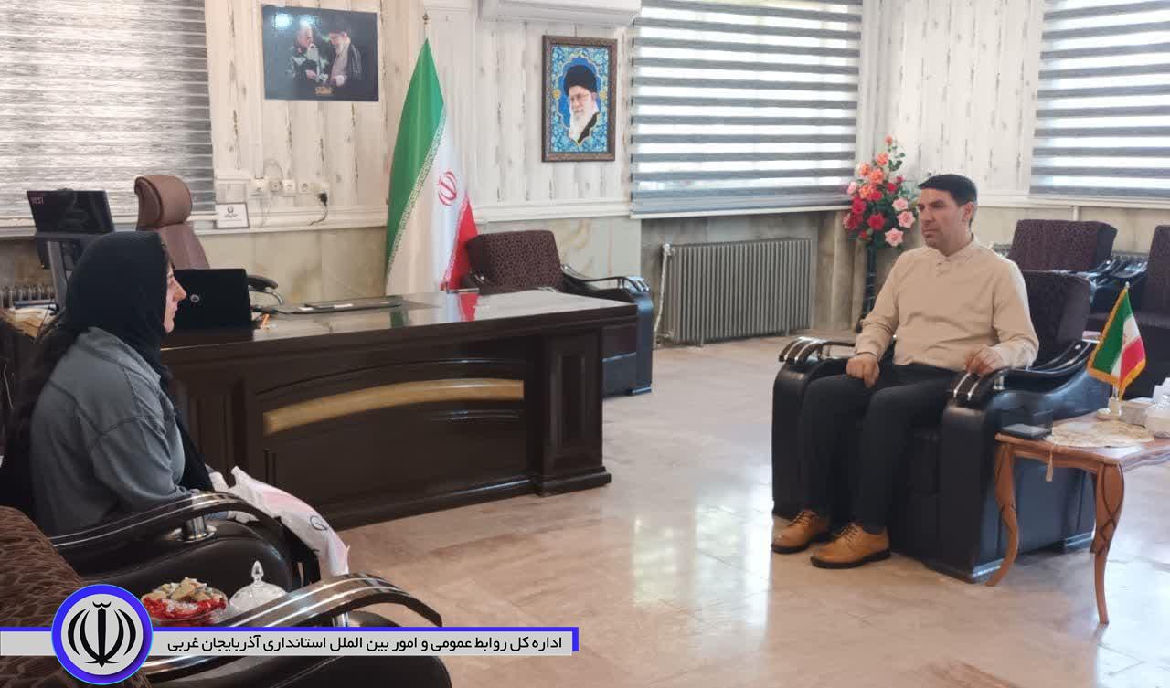 ملاقات مردمی و دیدار چهره به چهره محمد نوبخت فرماندار شهرستان نقده در راستای رسیدگی به مشکلات مردمی