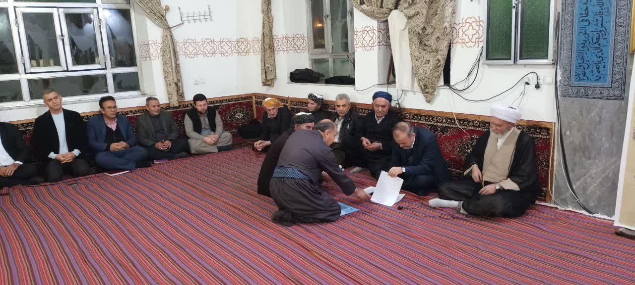 فرماندار نقده: وحدت ملی فتنه های دشمن را خنثی میکند/ با تلاش مسوولین و همراهی مردم مشکلات شهرستان حل میشود.